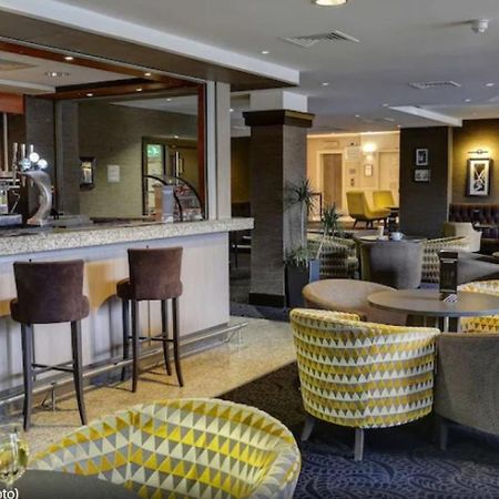 Cresta Court Hotel Олтрингем Экстерьер фото