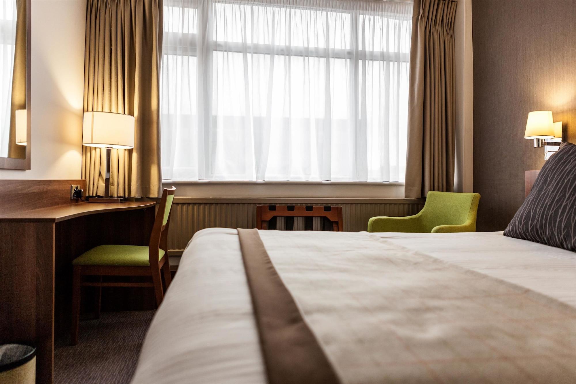 Cresta Court Hotel Олтрингем Экстерьер фото