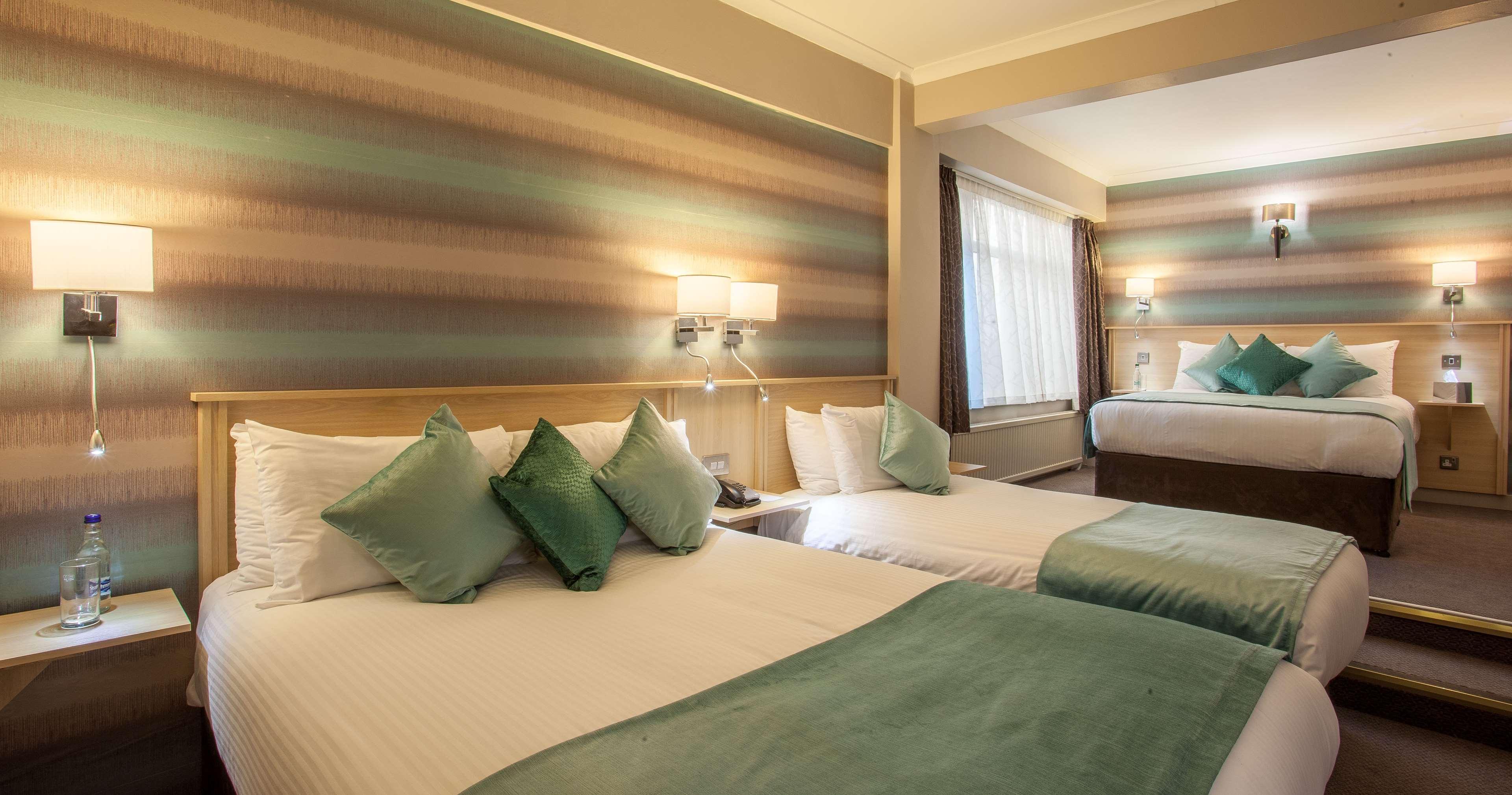 Cresta Court Hotel Олтрингем Экстерьер фото