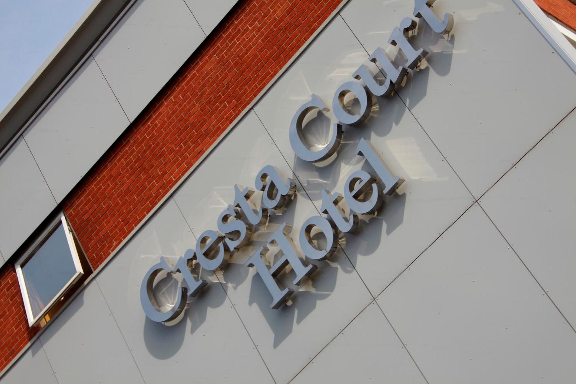 Cresta Court Hotel Олтрингем Экстерьер фото