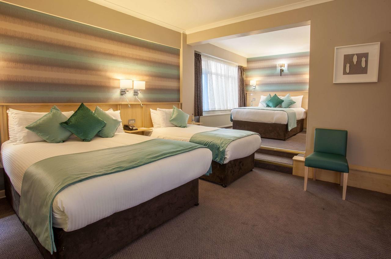 Cresta Court Hotel Олтрингем Экстерьер фото